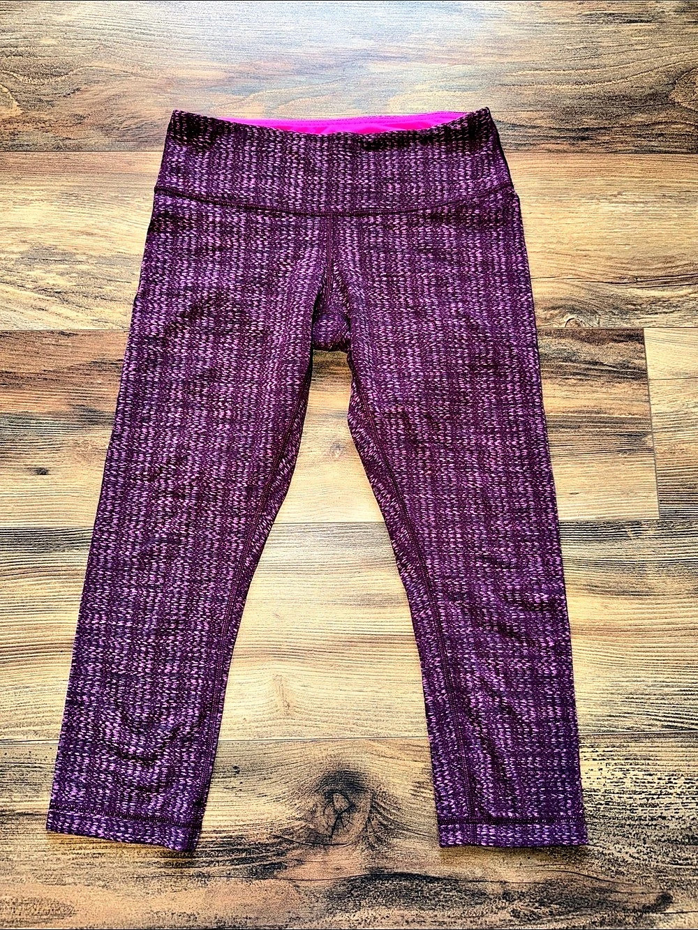 lululemon Women's Abstract Pattern Leggings in Purple Like New